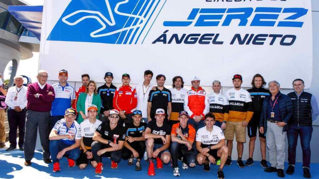 Imagen de los pilotos de MotoGP en el nombramiento del Circuito de Jerez - Ángel Nieto.