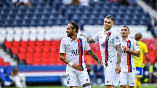 Neymar e Icardi celebran un gol de PSG