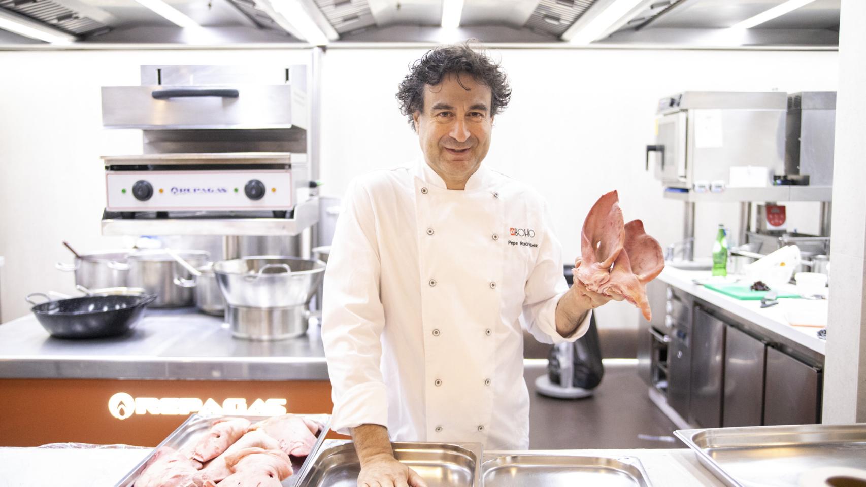 Pepe, en la cocina del Bohío.