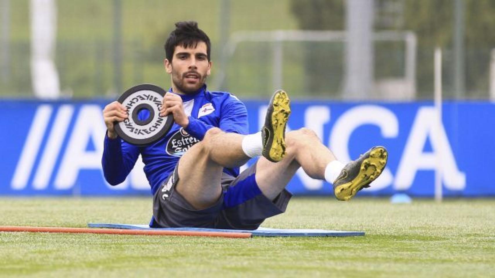 Eneko Bóveda, durante un entrenamiento con el Deportivo de La Coruña