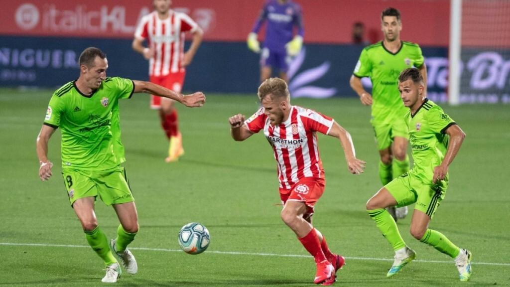 Partido entre Girona y Almería durante la temporada 2019/2020