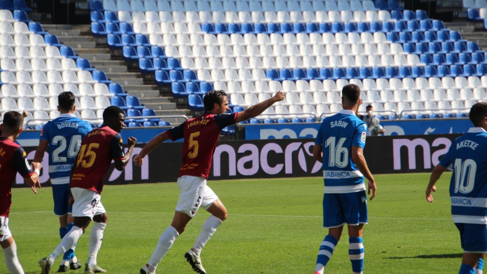 Partido entre el Extremadura y el Deportivo de La Coruña