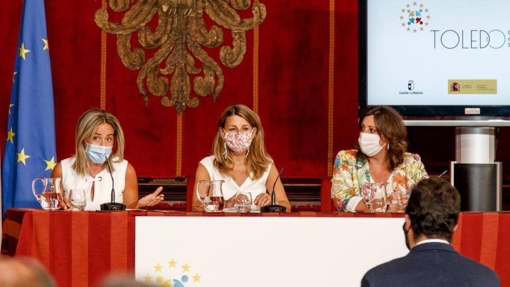 Milagros Tolón, Yolanda Díaz y Patricia Franco