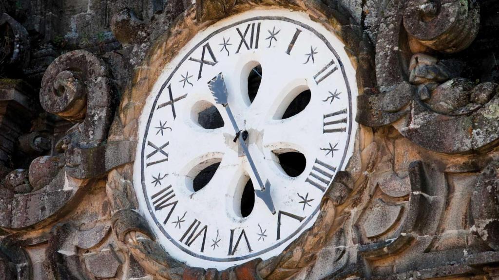 Reloj de la Torre Berenguela. https://xacopedia.com