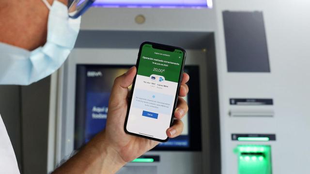 Imagen del cajero contactless de BBVA.