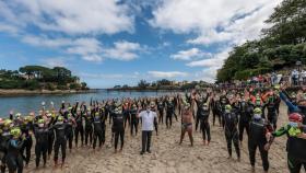 La Travesía Costa Oleiros (A Coruña) reúne a referentes mundiales de natación y triatlón