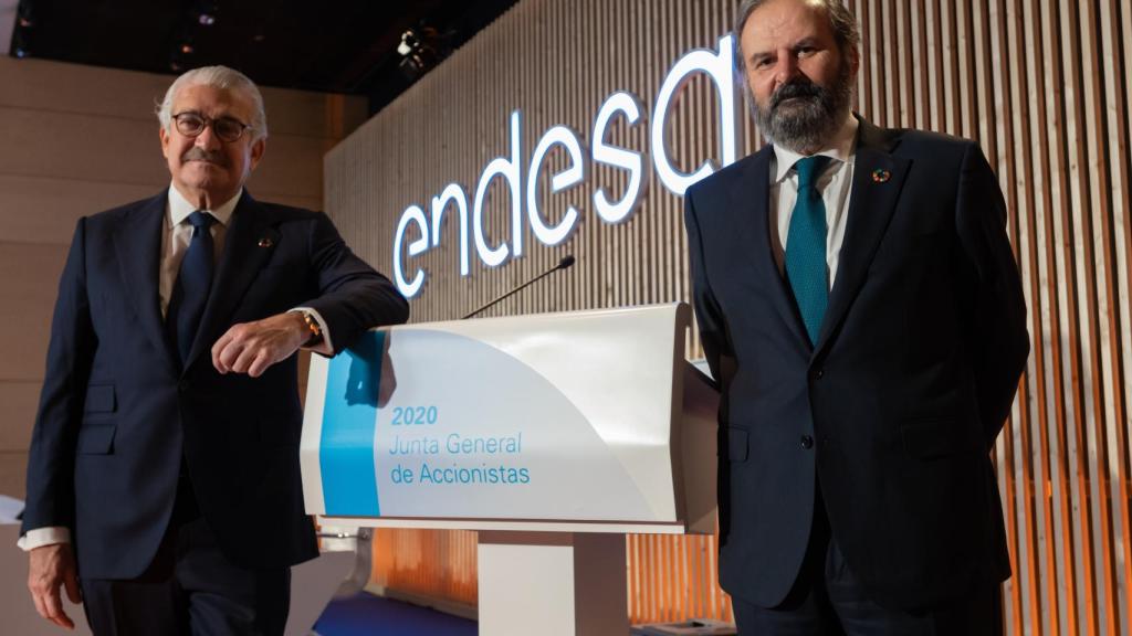 El consejero delegado de Endesa, José Bogas, y su presidente, Juan Sánchez Calero, en la junta de 2020.