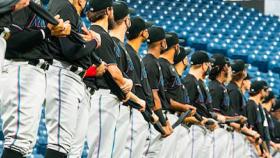 Los jugadores de Miami Marlins antes de un partido