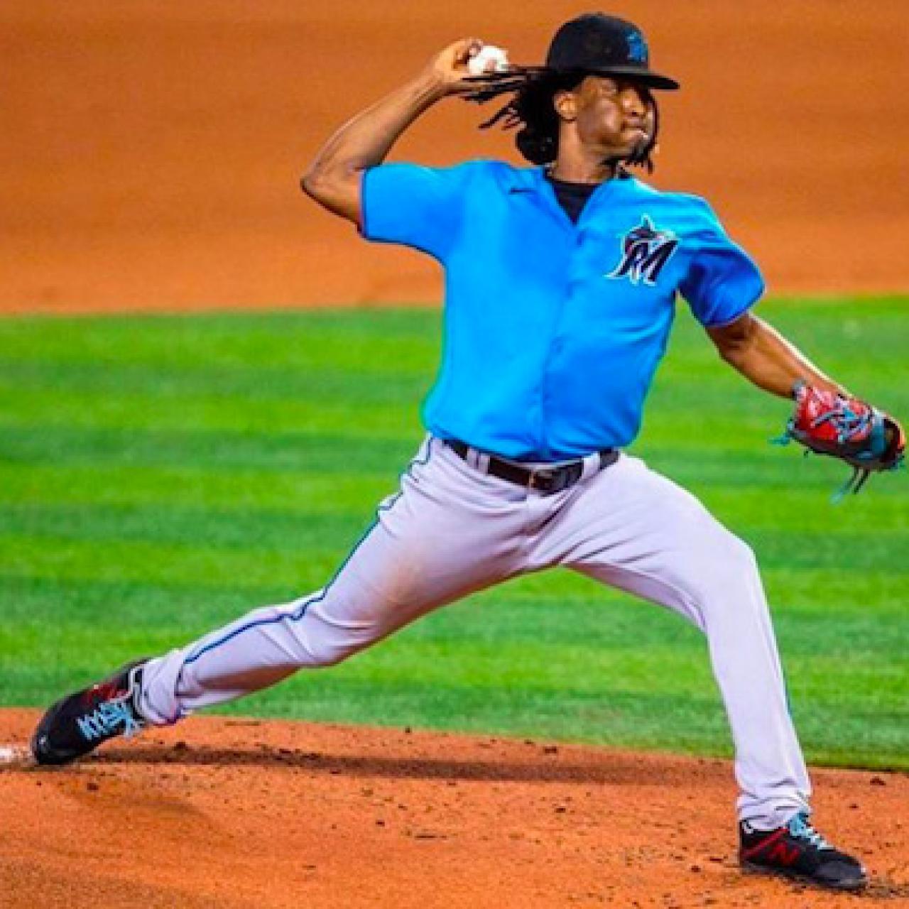 El lanzador de los Miami Marlins José Ureña