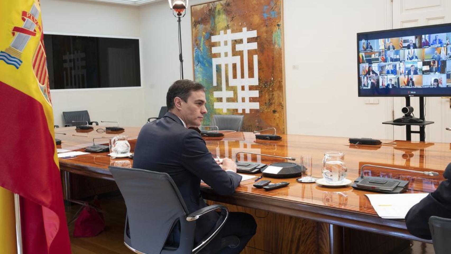 El presidente del Gobierno, Pedro Sánchez, en una de las catorce conferencia de presidentes celebradas durante el estado de alarma.