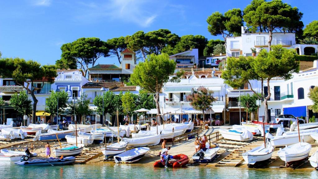 Imagen de la playa de Llanfrac, en la Costa Brava.