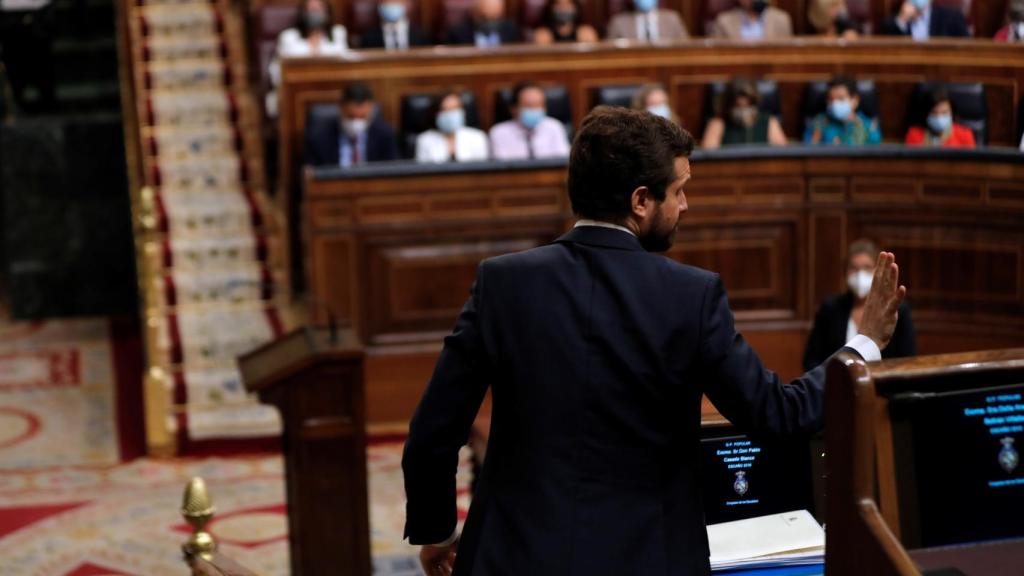 Pablo Casado, líder del PP, antes de intervenir en el pleno del Congreso.