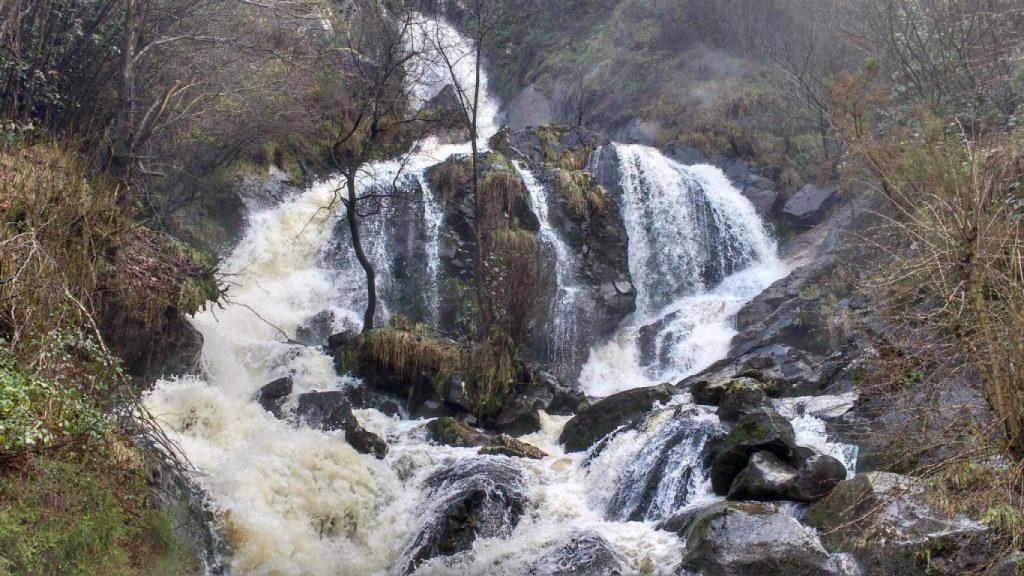 Catarata de Entrecruces (Grancalili vía Wikiloc)