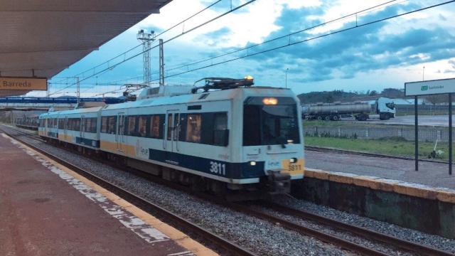 Tren de Cercanías en Cantabria.