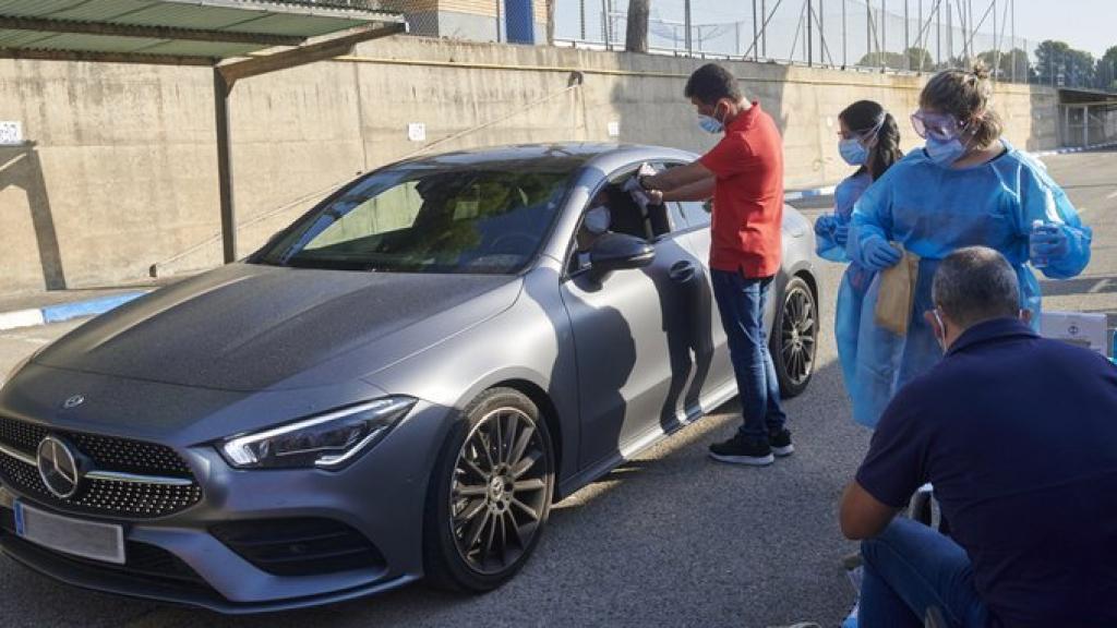Un futbolista del Zaragoza pasa los test del Covid-19 desde el coche