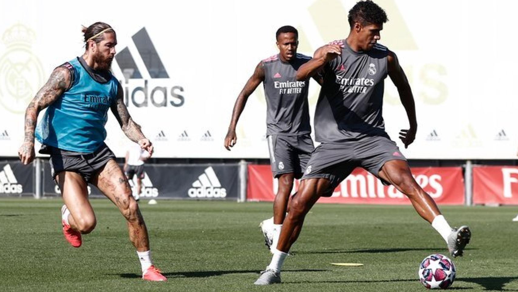 Sergio Ramos y Varane entrenan con el Real Madrid