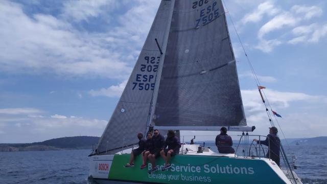 El ‘Bosh Service Solution’, vencedor de la segunda etapa de la Regata Maeloc Rías Altas