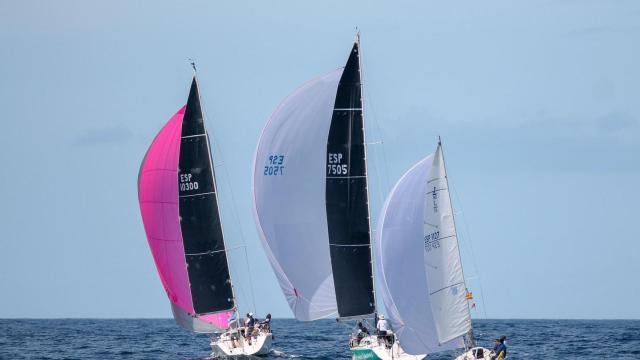 El ‘Bosch’ gana la general de la Regata Mar de Maeloc Rías Altas