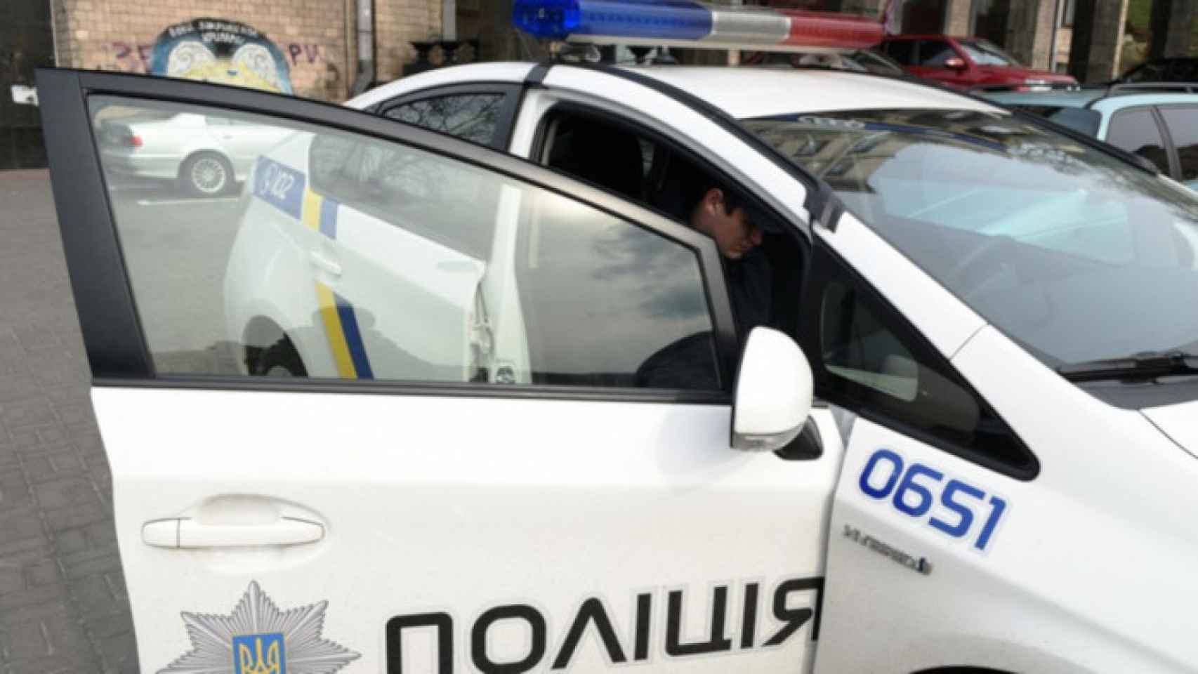 Coche policial en Kiev.