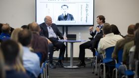 Jim Hackett (izquierda) y Jim Farley (derecha) en el momento del anuncio.