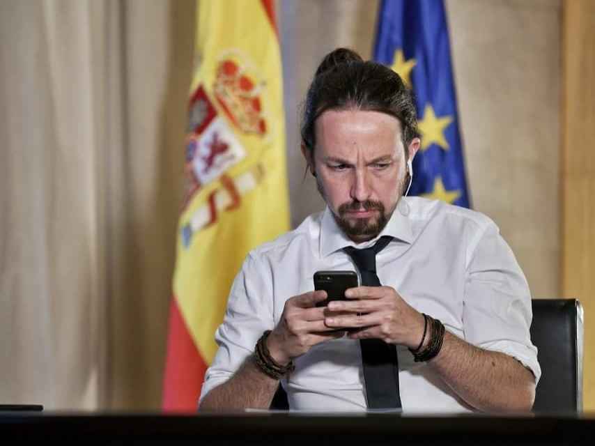 Pablo Iglesias desde su despacho del Congreso de los Diputados.