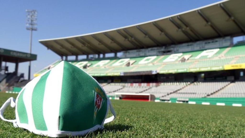 La mascarilla del Córdoba CF en su estadio