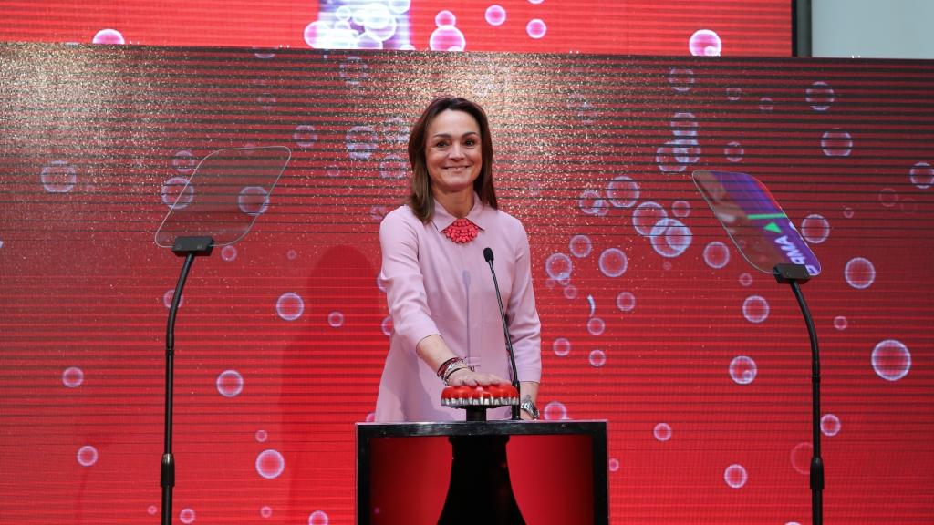 Sol Daurella, presidenta de Coca-Cola European Partners, en la salida a bolsa de la compañía.