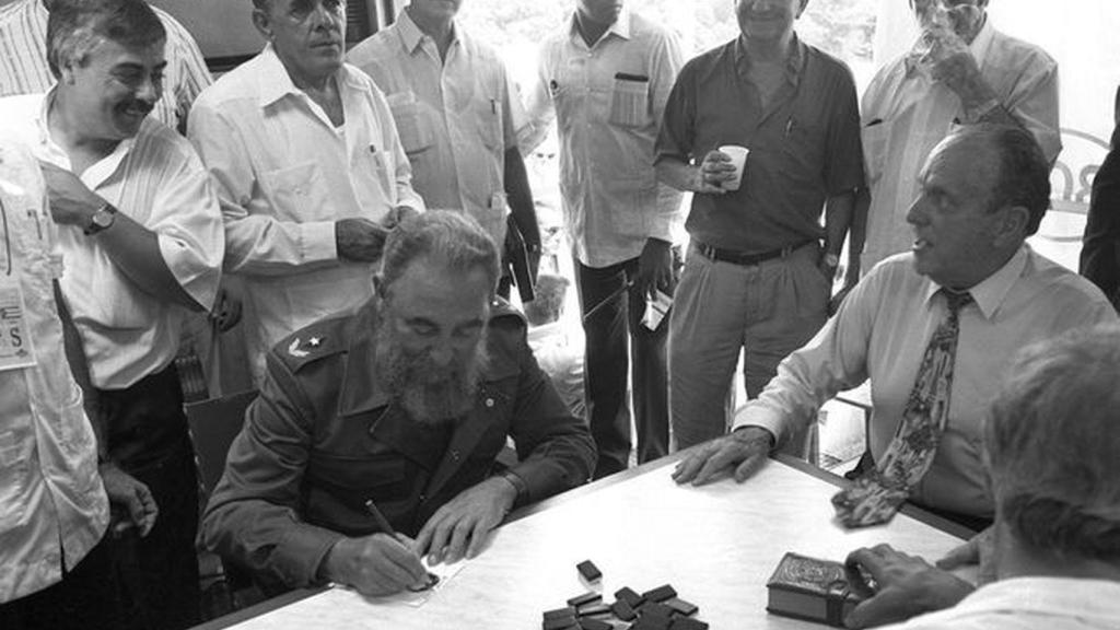 Fidel Castro durante su visita a Galicia junto a Manuel Fraga (El Español)