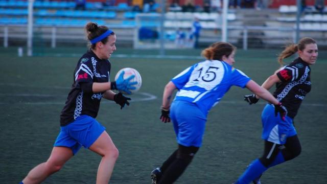 El protocolo gallego para el fútbol no permite el contacto en los entrenamientos