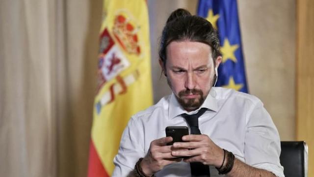 El vicepresidente segundo del Gobierno, Pablo Iglesias, en su despacho del Congreso.