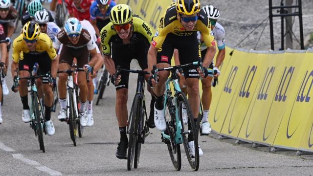 Van Aert se impone en la primera etapa del Dauphiné