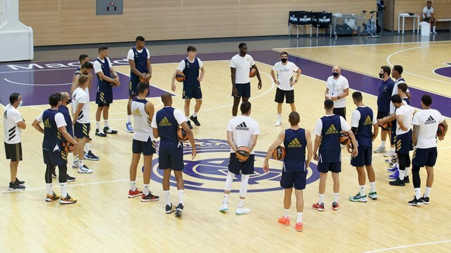 El Real Madrid de Baloncesto vuelve a entrenar