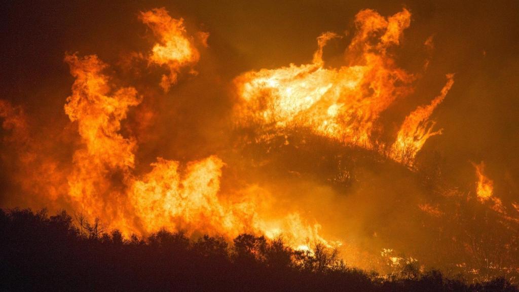 Controlado el incendio del Parque Natural de Serra do Xurés tras quemar 420 hectáreas