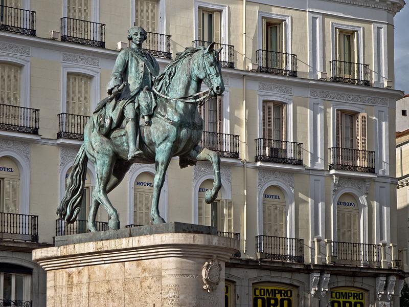 Estatua ecuestre del rey Carlos III, en la madrileña Puerta del Sol (Carlos Delgado vía Wikipedia)