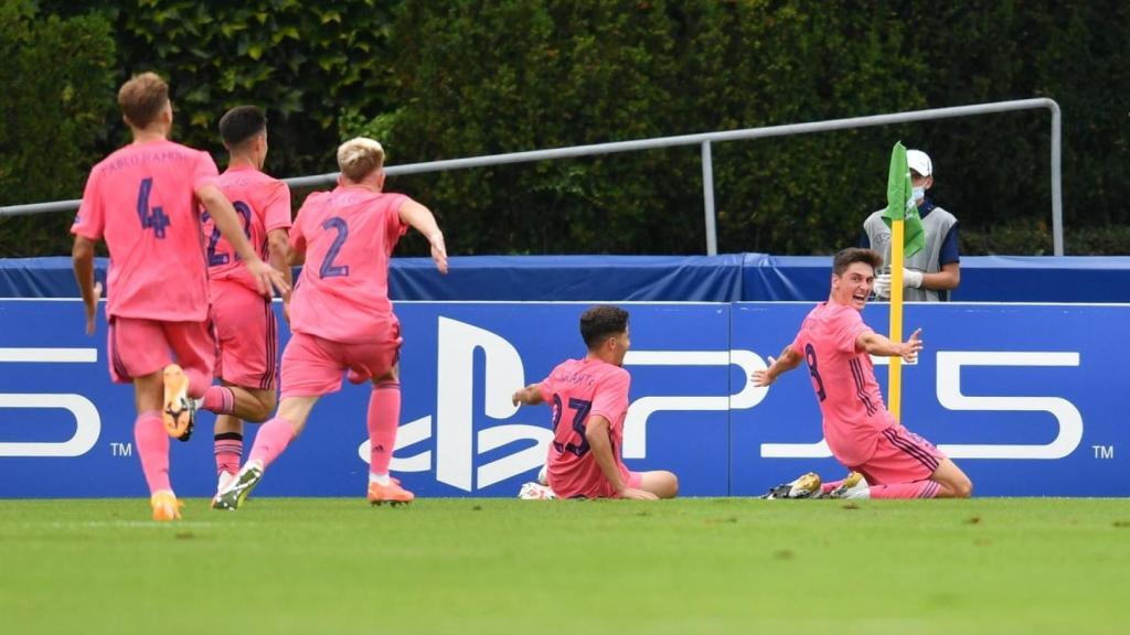 Dotor celebra su gol con el Real Madrid en la UEFA Youth League