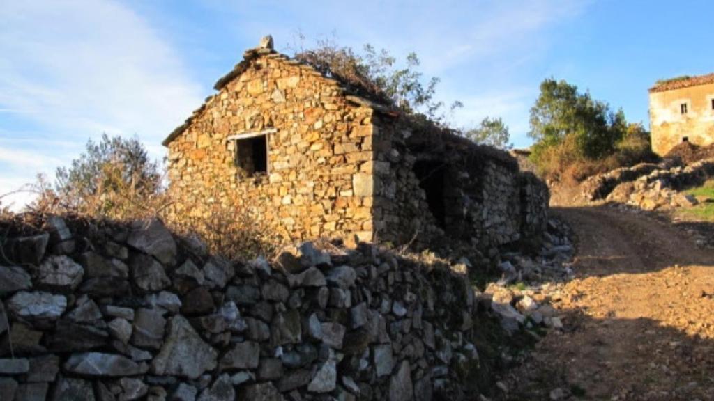 Aldea entre Luarca y Cudillero