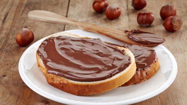 Crema de cacao con avellanas o Nutella casera