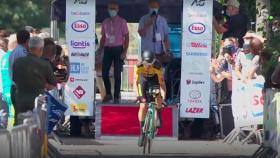 Wout Van Aert, tomando la salida de la prueba cronometrada de los Campeonatos de Ciclismo en Bélgica