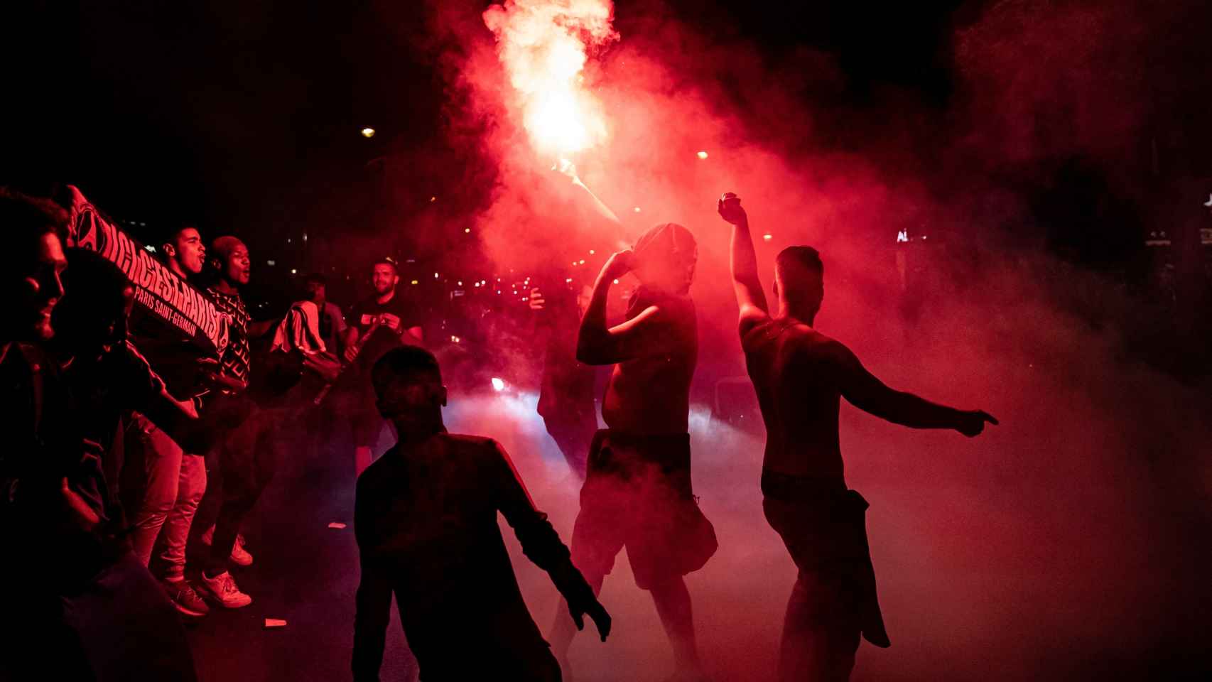 Ultras del PSG celebran el pase a la final de Champions
