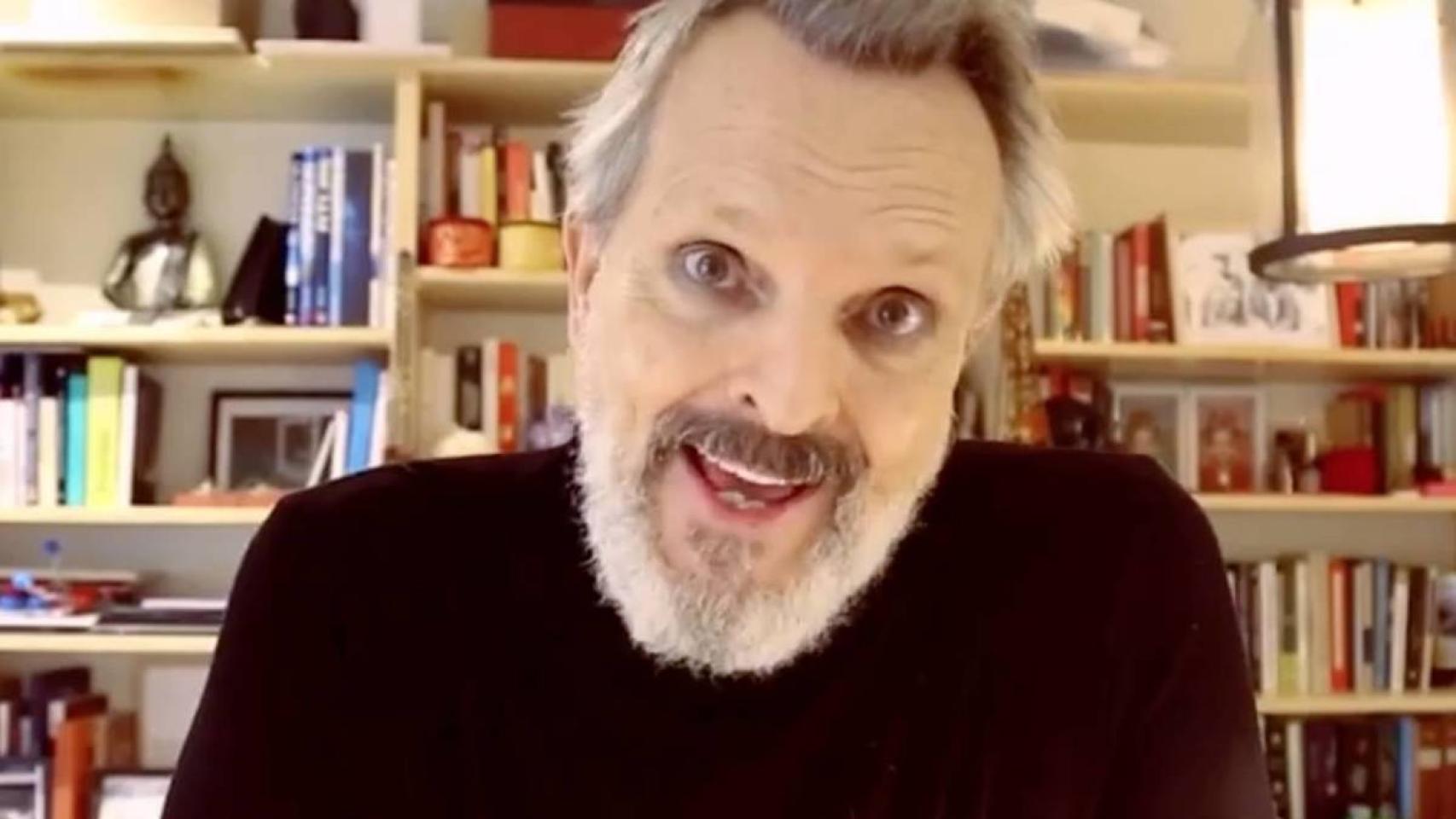 Bosé en una captura del vídeo que ha subido a sus redes sociales.