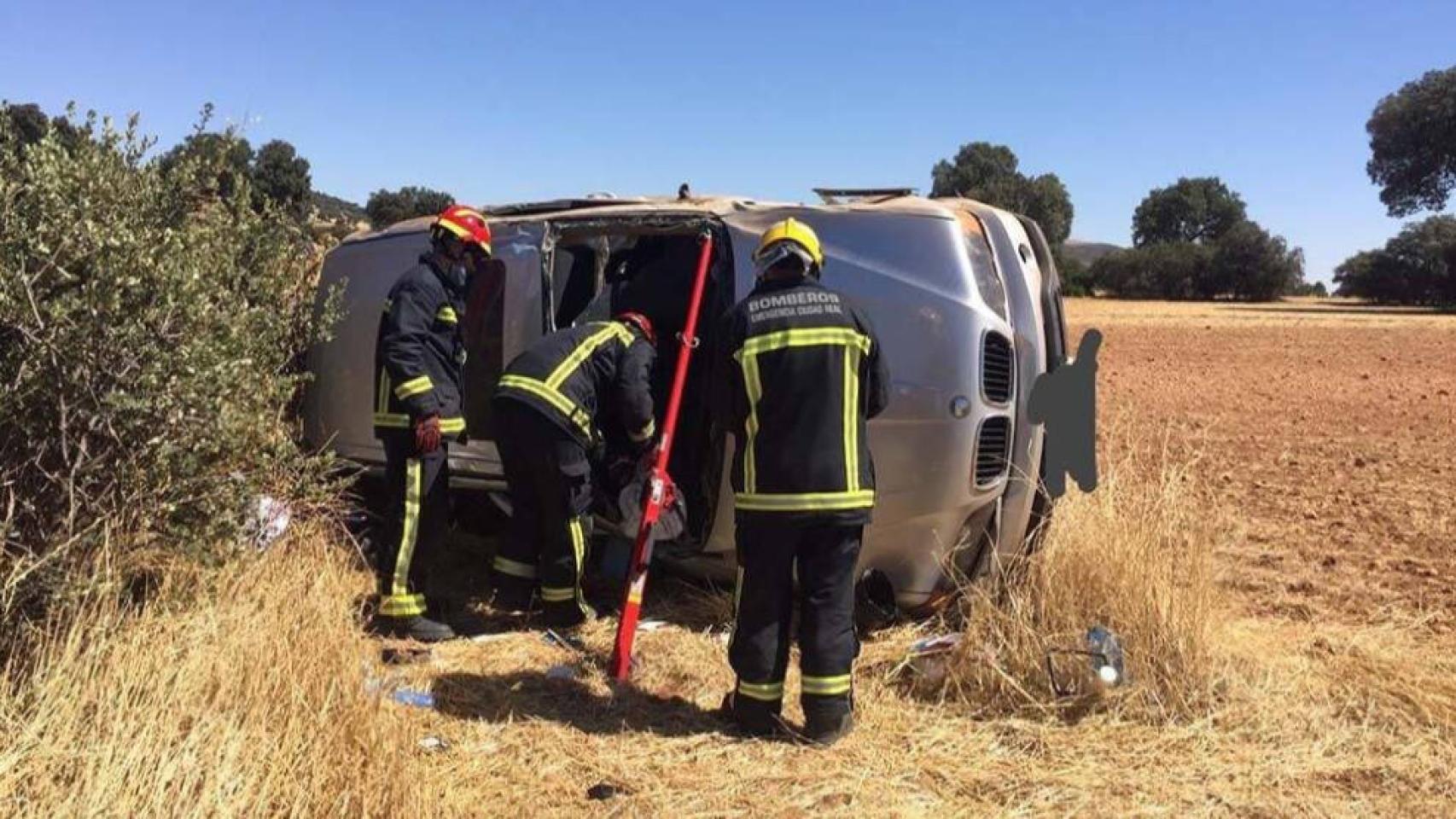 Una mujer resulta herida tras el vuelco de un vehículo en Villamayor de Calatrava (Ciudad Real)