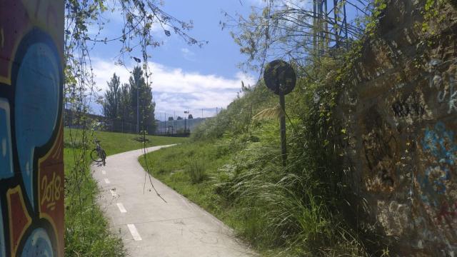 El carril bici al campus de Elviña será saneado en el plan de choque de A Coruña