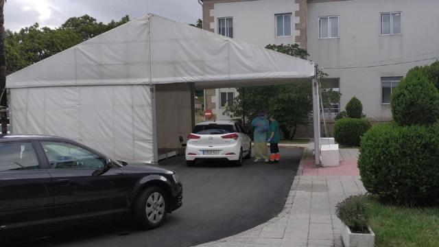 Puesto de autocovid situado en el Hospital Gil Casares, en Santiago de Compostela.