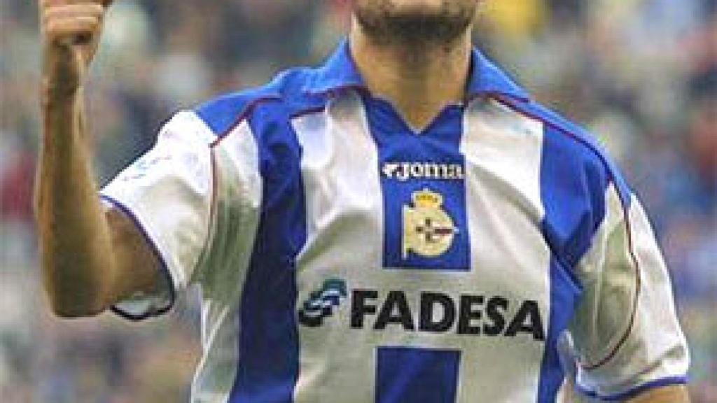 Diego Tristán, celebrando un gol con el Deportivo de La Coruña