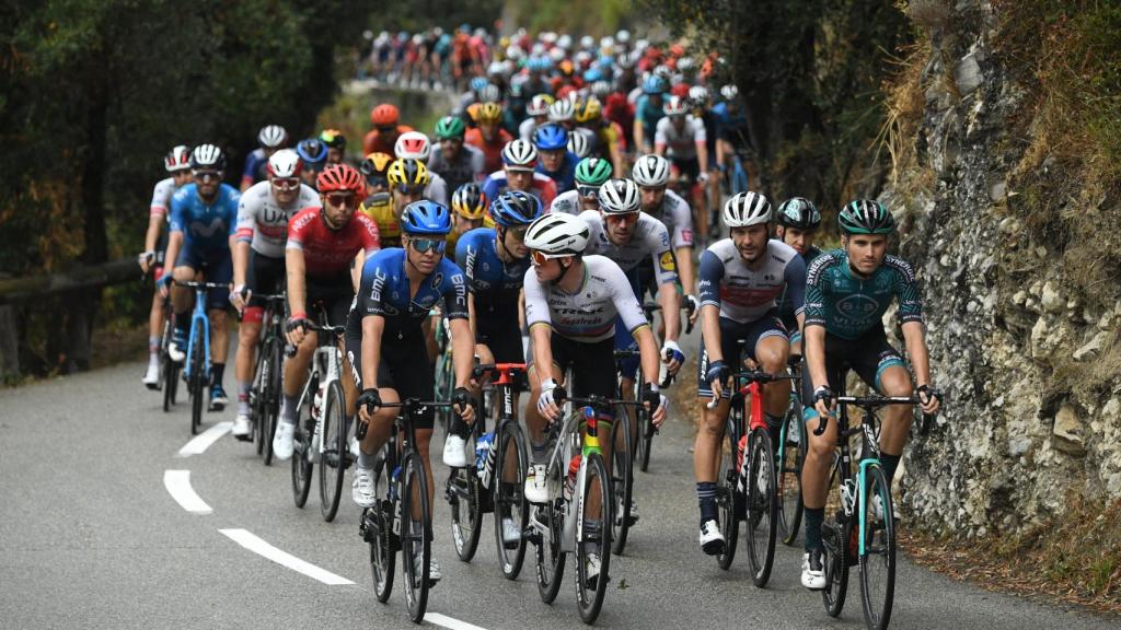 El pelotón del Tour de Francia en la etapa 1 en Niza