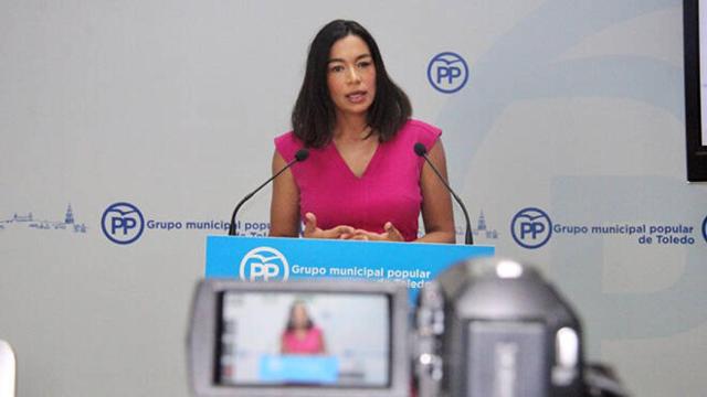 FOTO: Claudia Alonso, durante su rueda de prensa (PP-CLM).