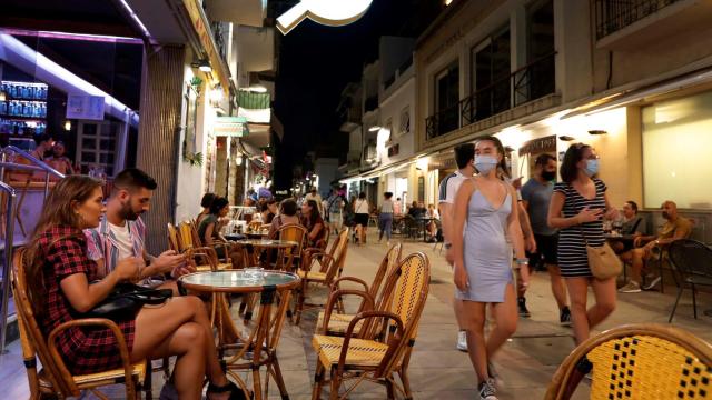 Vista de una calle de Sitges.