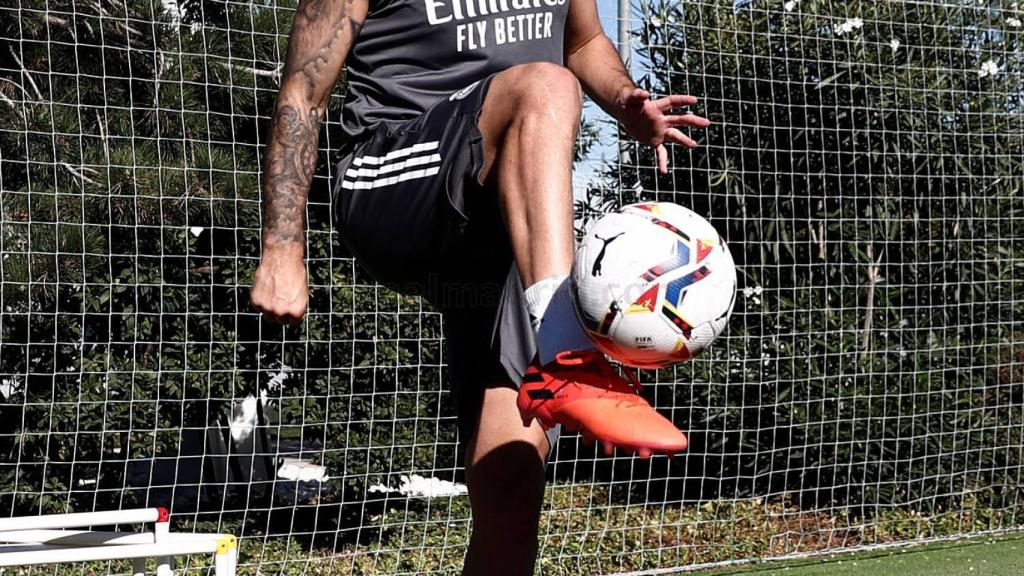 Isco Alarcón trabaja en el primer entreno del Real Madrid