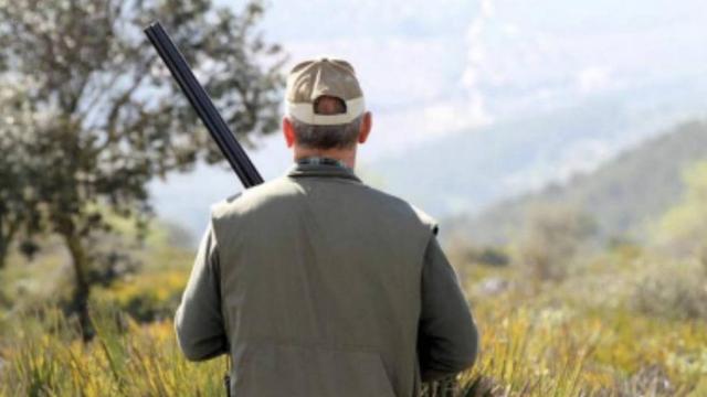 Un padre de 40 años y su hijo de 8 habían ido a disfrutar juntos de un feliz día de caza.