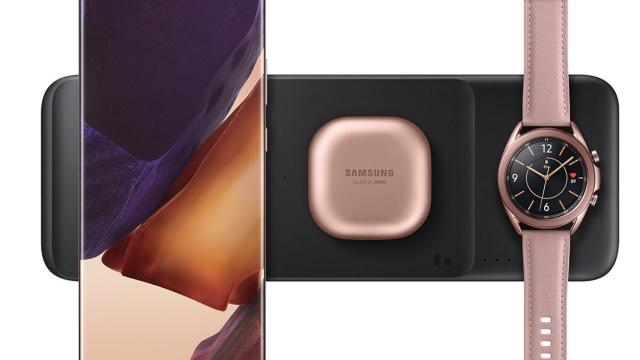 El Samsung Wireless Charger Trio permite cargar sin cables tres dispositivos